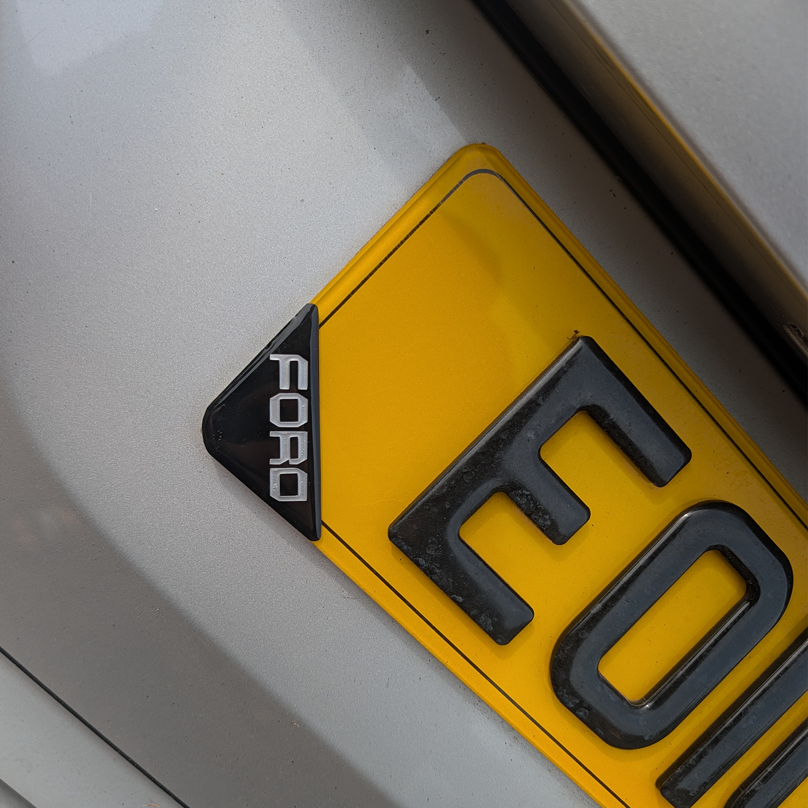 3D Gel Number Plate Corner Gels Pair – Premium Domed Number Plate Corner Protectors / Styling Decals